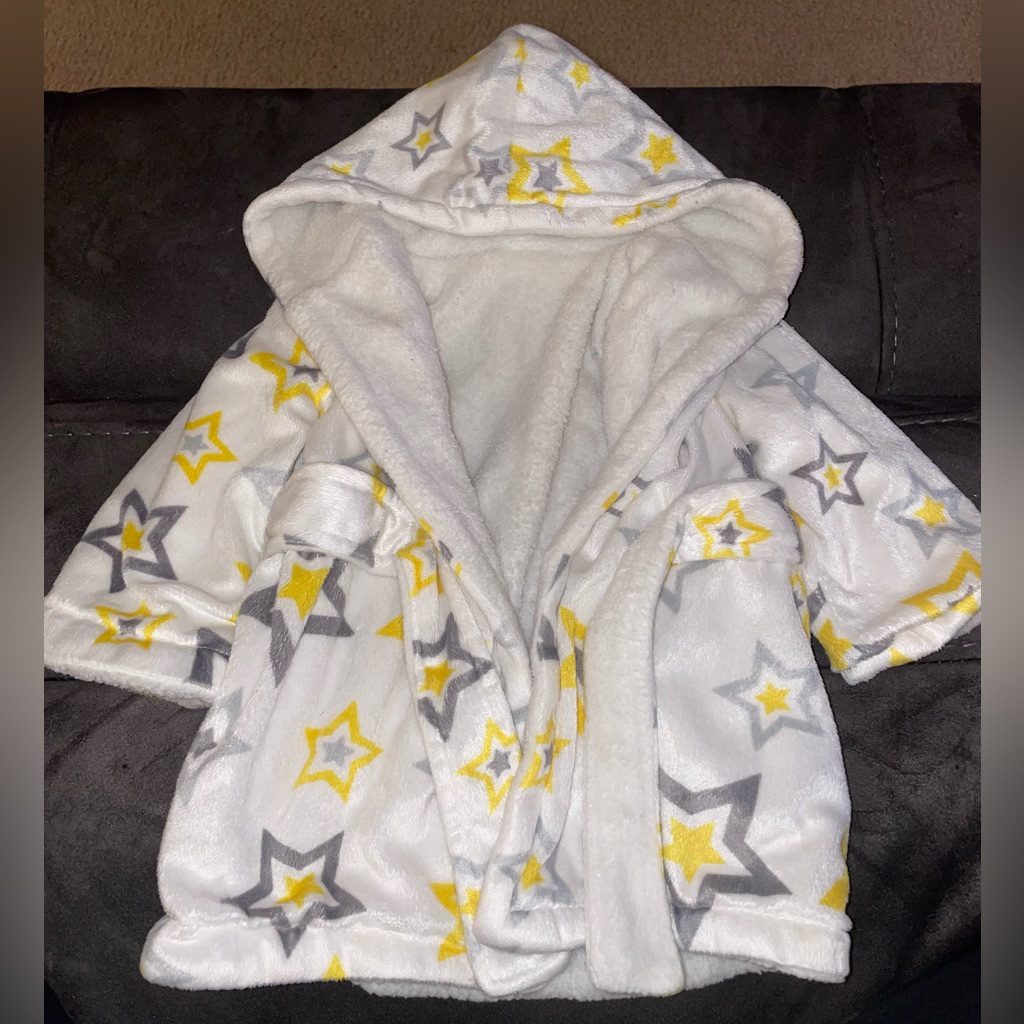 Fleece Lined Robe. 12-18 Months